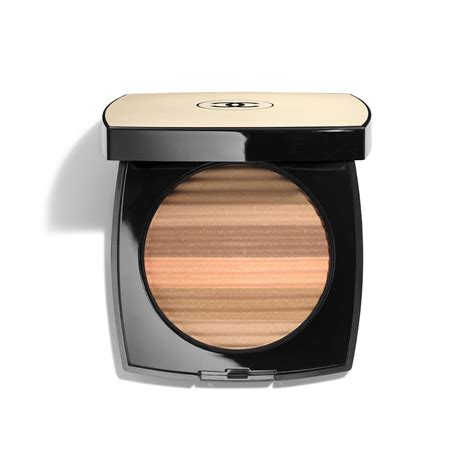 chanel compact poeder|chanel les beiges illuminating powder.